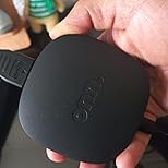 onn Android TV 4K UHD - Dispositivo de transmisión con control remoto por voz y cable HDMI